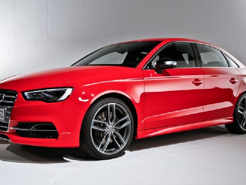 Audi A4 (B9 8W)
