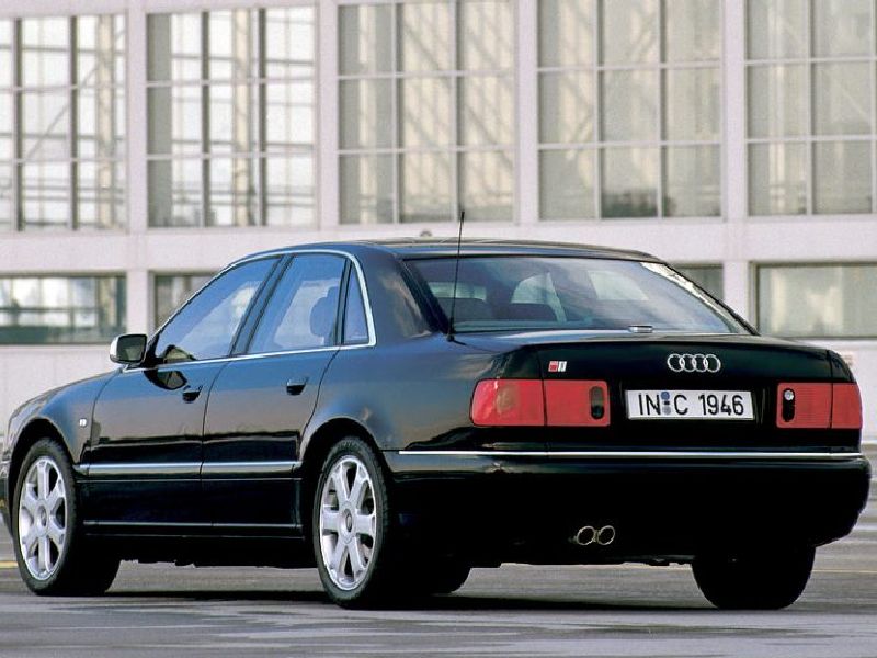 Audi S8 (D2)