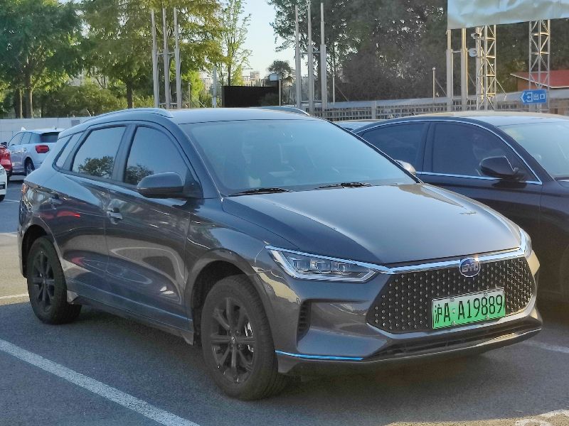 BYD e2