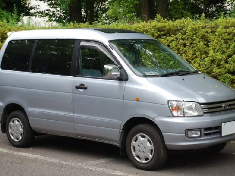 Daihatsu Delta Wagon