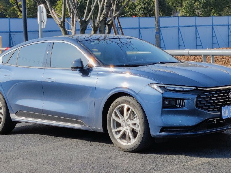 Ford Mondeo V Sedan