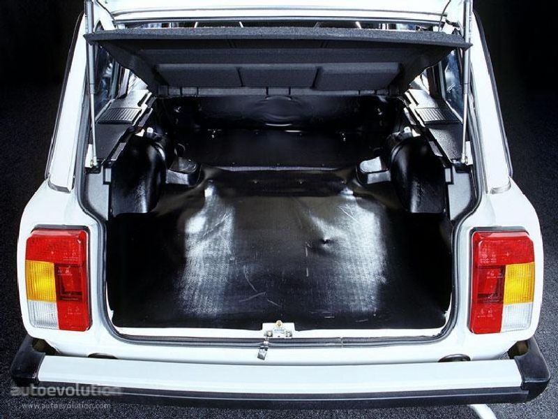 Lada 21055