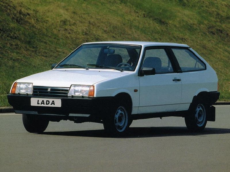 Lada 21083