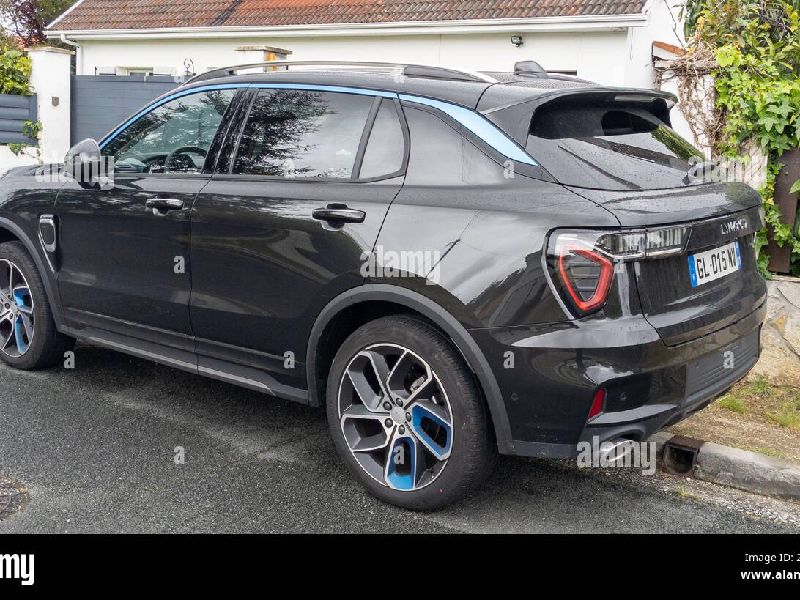 Lynk & Co 05 (facelift 2023)