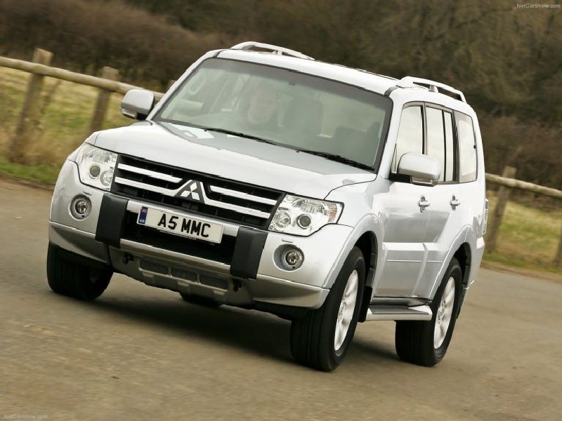Mitsubishi Pajero IV