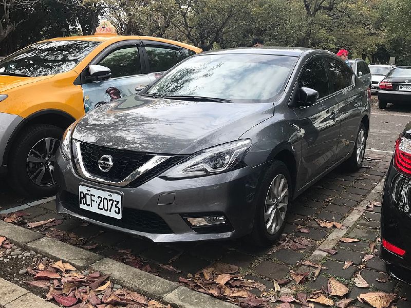 Nissan Sentra VII (B17)