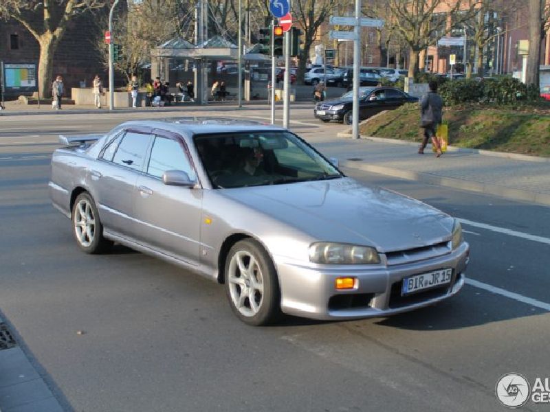 Nissan Skyline X (R34)