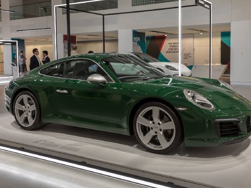 Porsche 911 Dakar (992)