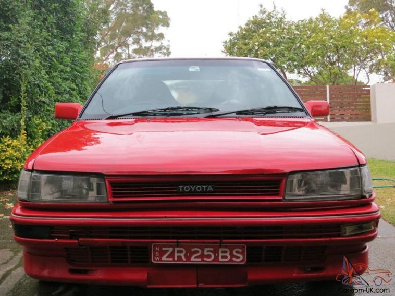 Toyota Corolla Hatch VII (E100)