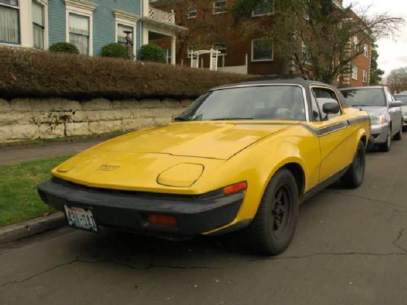 Triumph TR 8