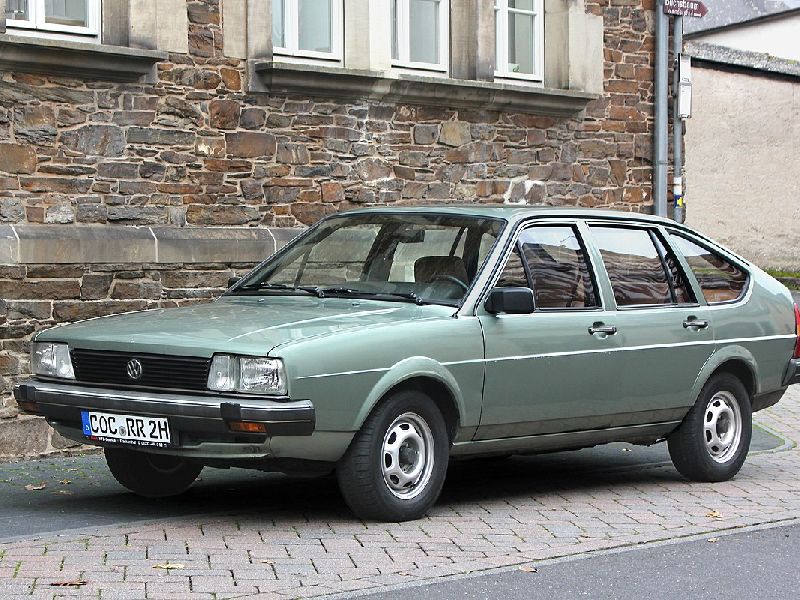 Volkswagen Passat Variant (B1)