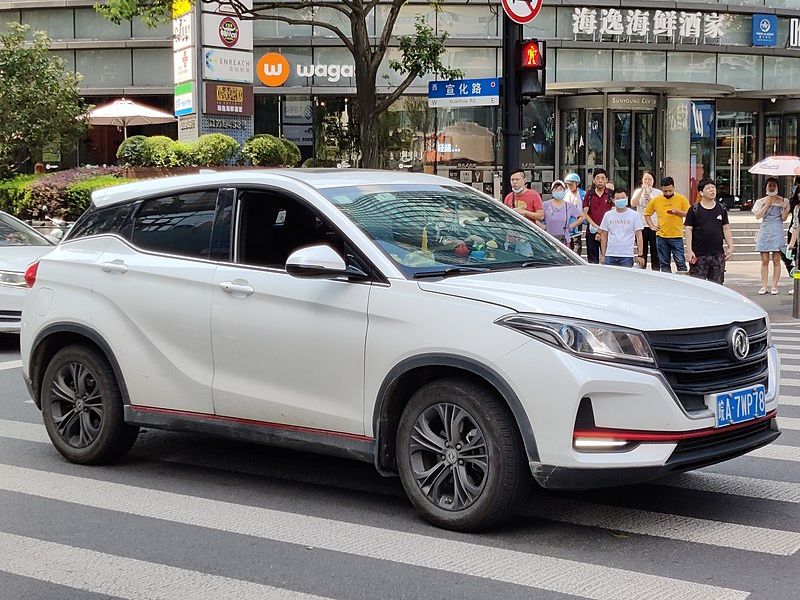 DongFeng Fengon E3