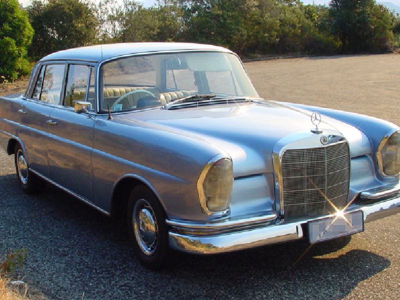 Mercedes-Benz Fintail