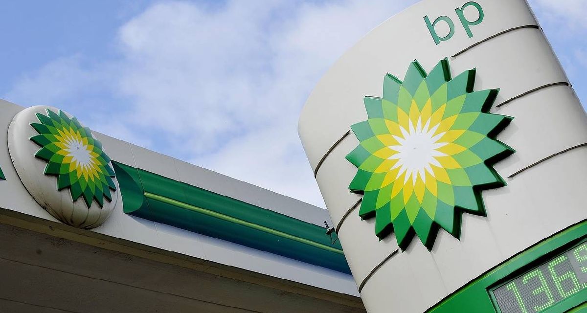 LE PÉTROLIER BP COMPTE ABANDONNER PROGRESSIVEMENT L'OR NOIR