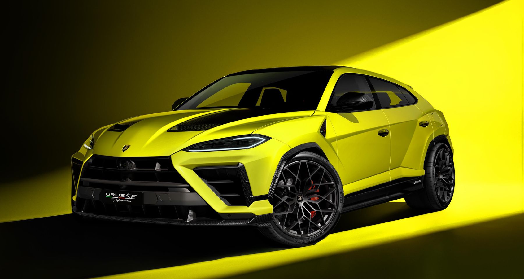 LAMBORGHINI URUS SE PERFORMANTE : PLUS LÉGÈRE ET PLUS PUISSANTE