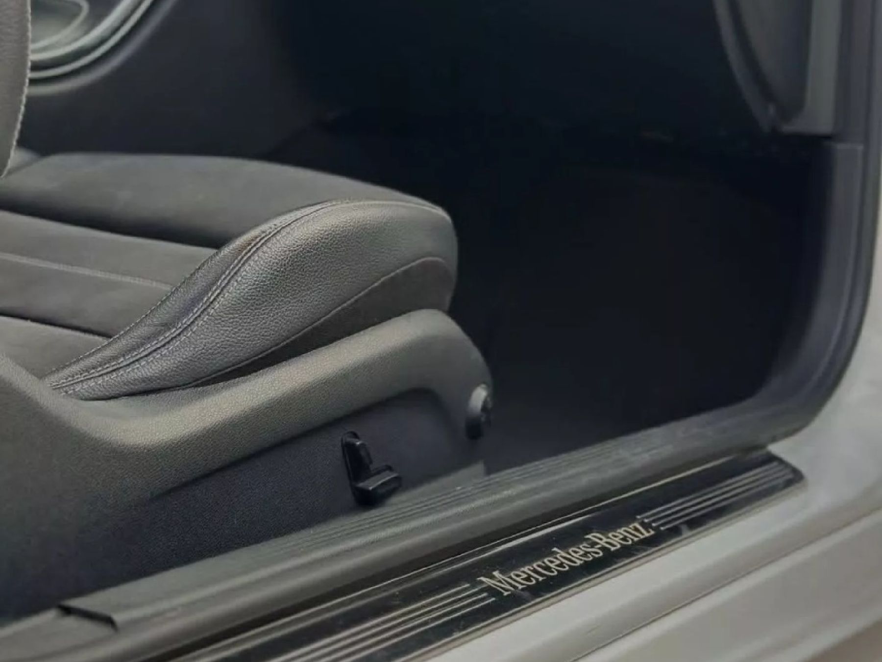 Mercedes-Benz Classe C C 180 (156 Hp) 9G-TRONIC