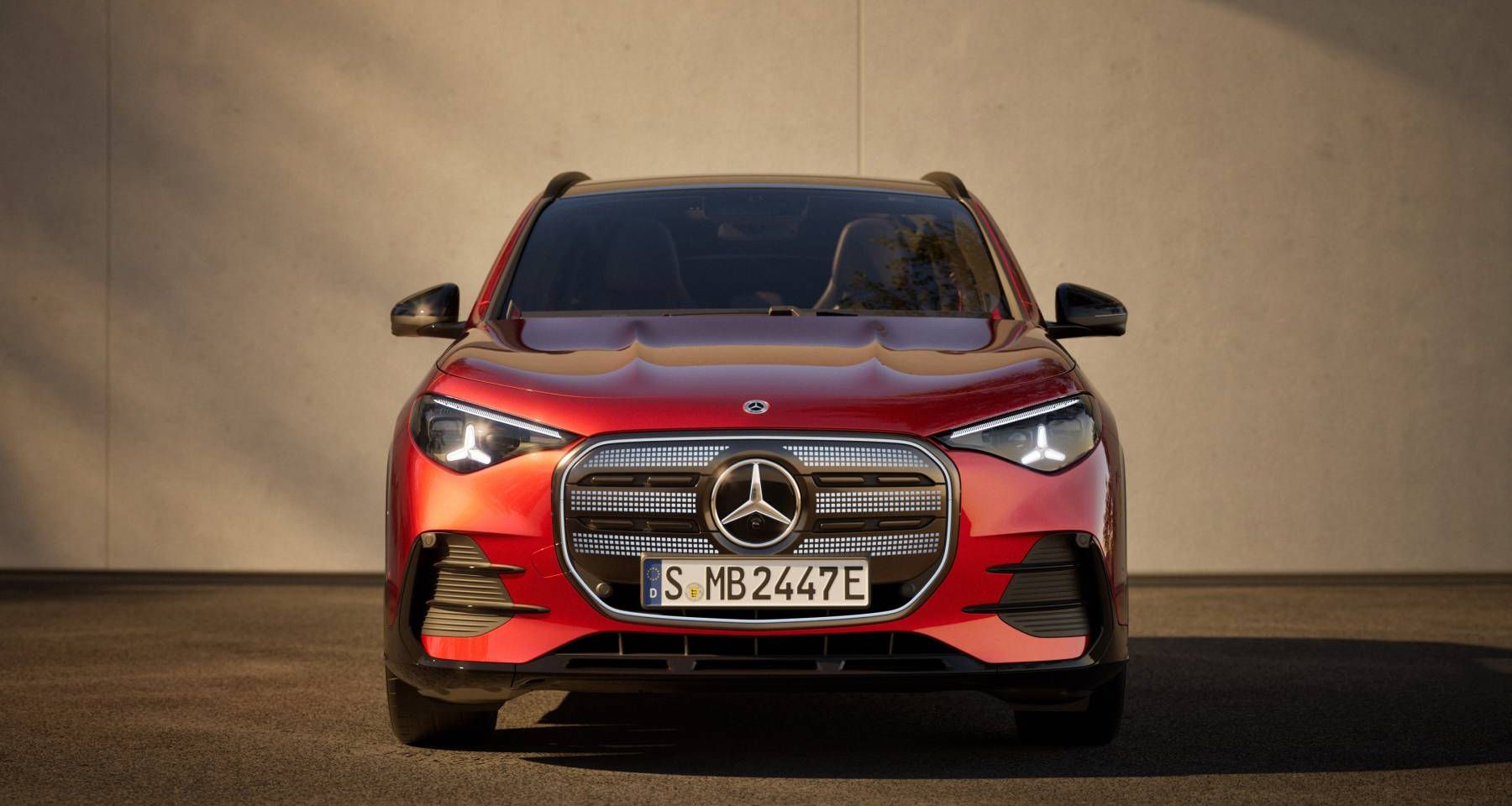 MERCEDES : RECORD ÉLECTRIQUE AU 3E TRIMESTRE MALGRÉ LE RECUL GLOBAL