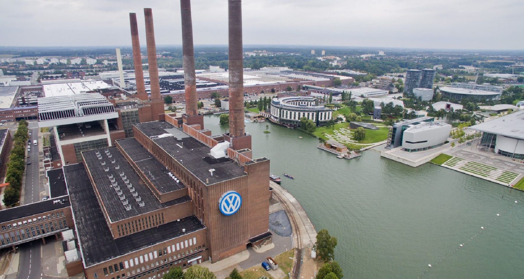 VOLKSWAGEN RAMÈNE SA PRÉVISION DE MARGE 2026 À 1 %