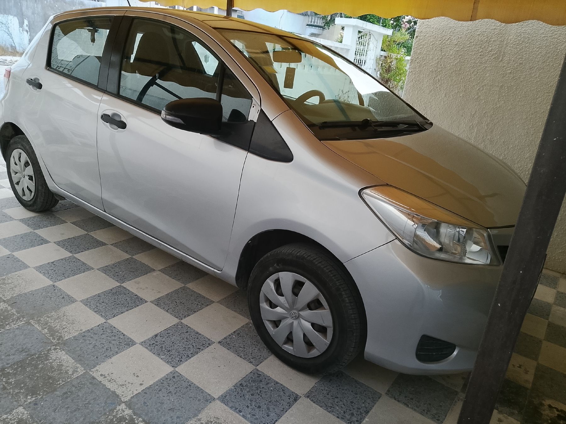 Toyota Yaris 1.0 VVT-i (69 CH)