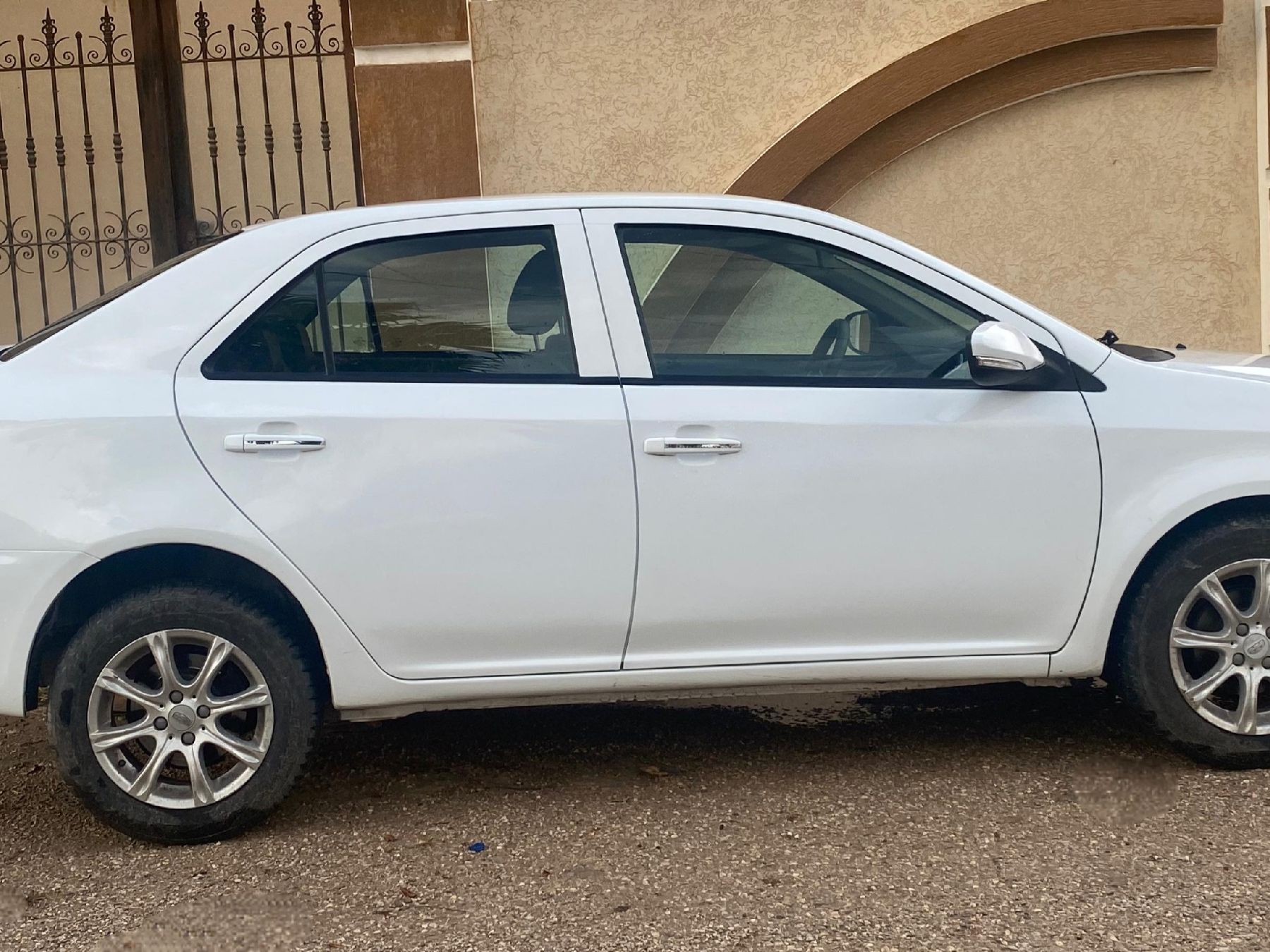 Geely GC6 1.5 (100 Hp)