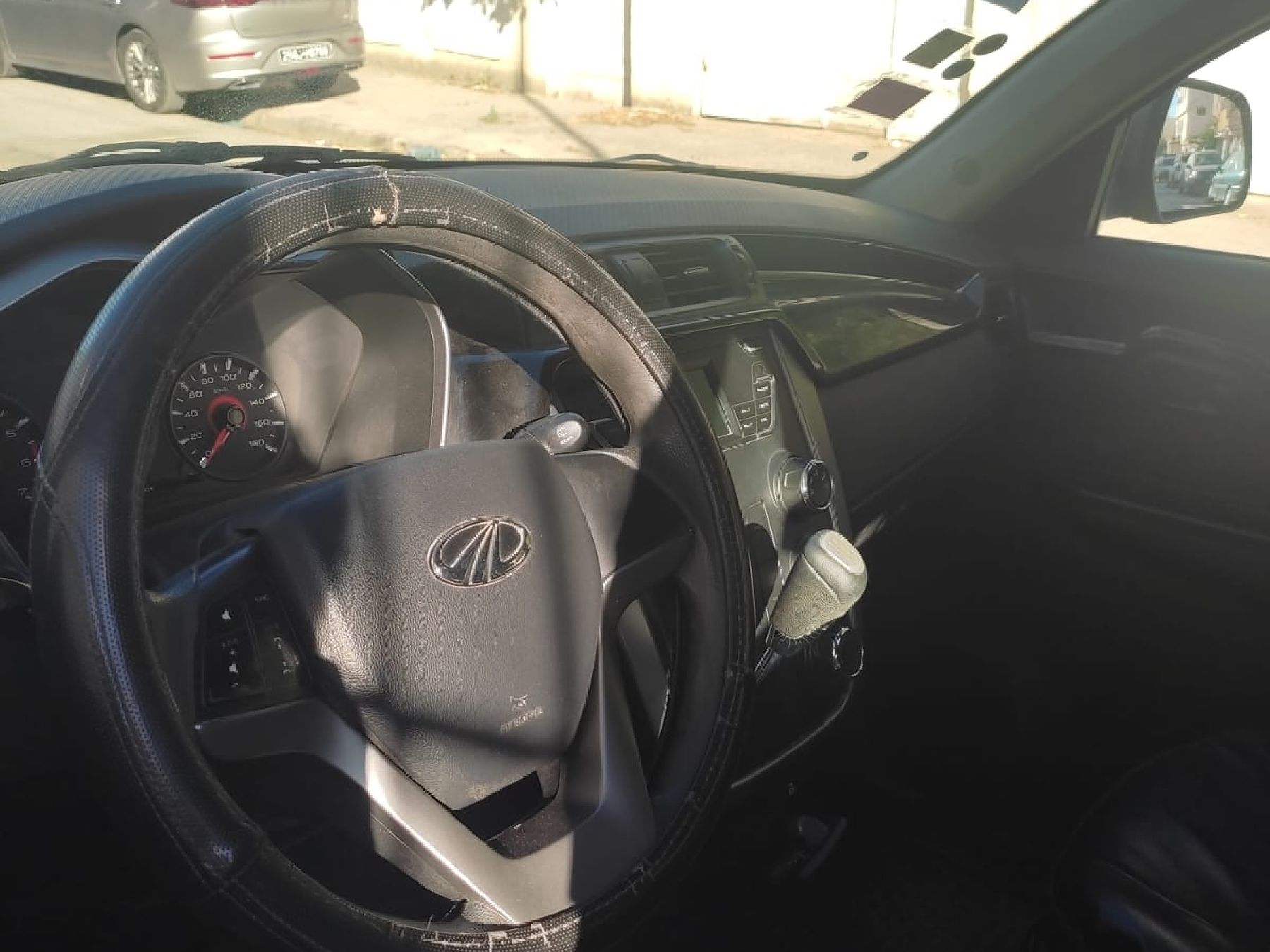 Mahindra KUV100 1.2 (83 CH)