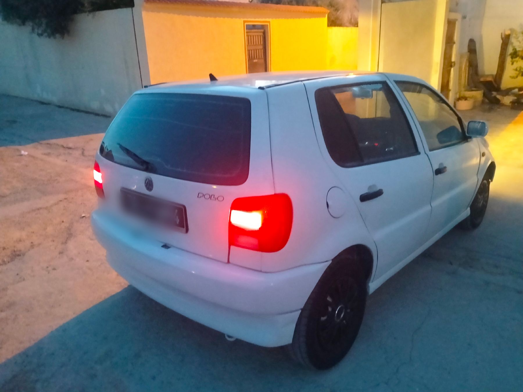 Volkswagen Polo 1.0 (50 CH)