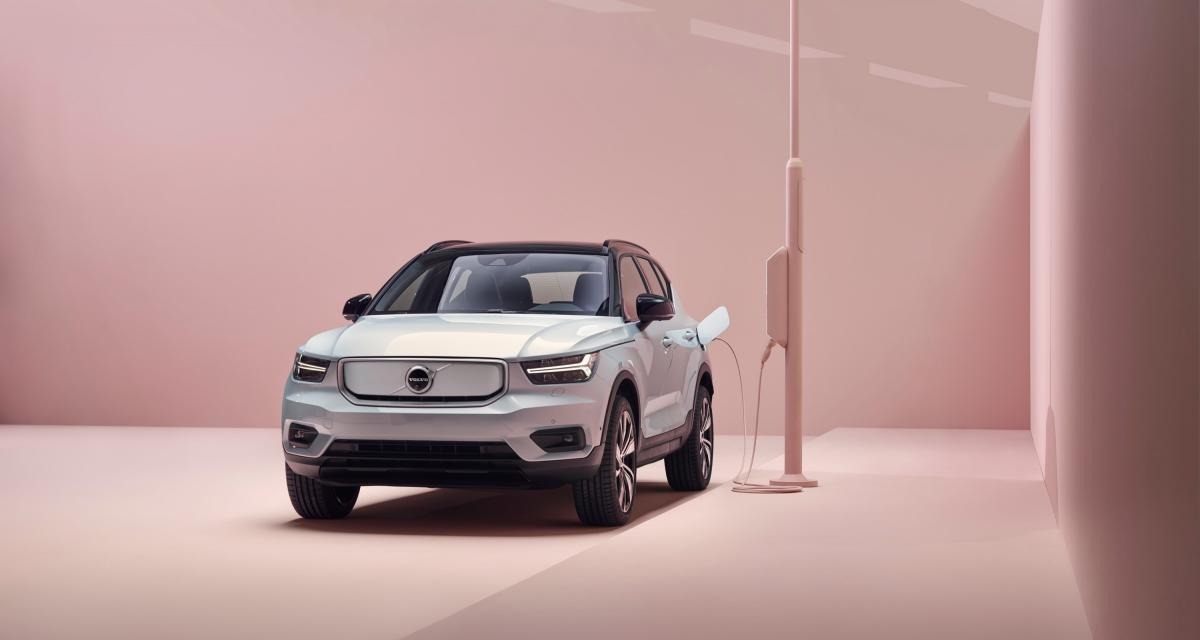 VOLVO XC40 RECHARGE : LE SUV COMPACT EN 4 POINTS