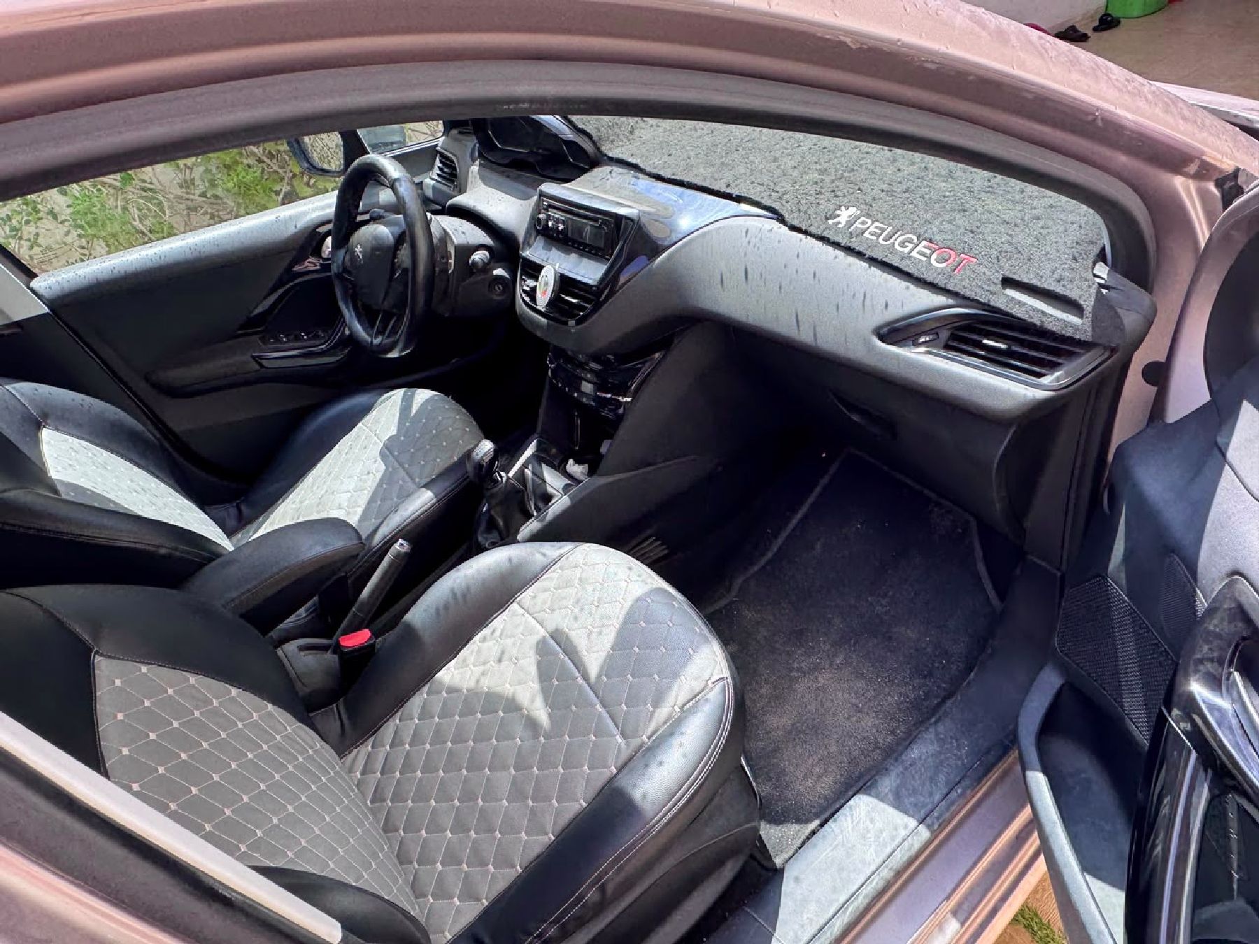 Peugeot 208 1.2 PureTech (110 CH)