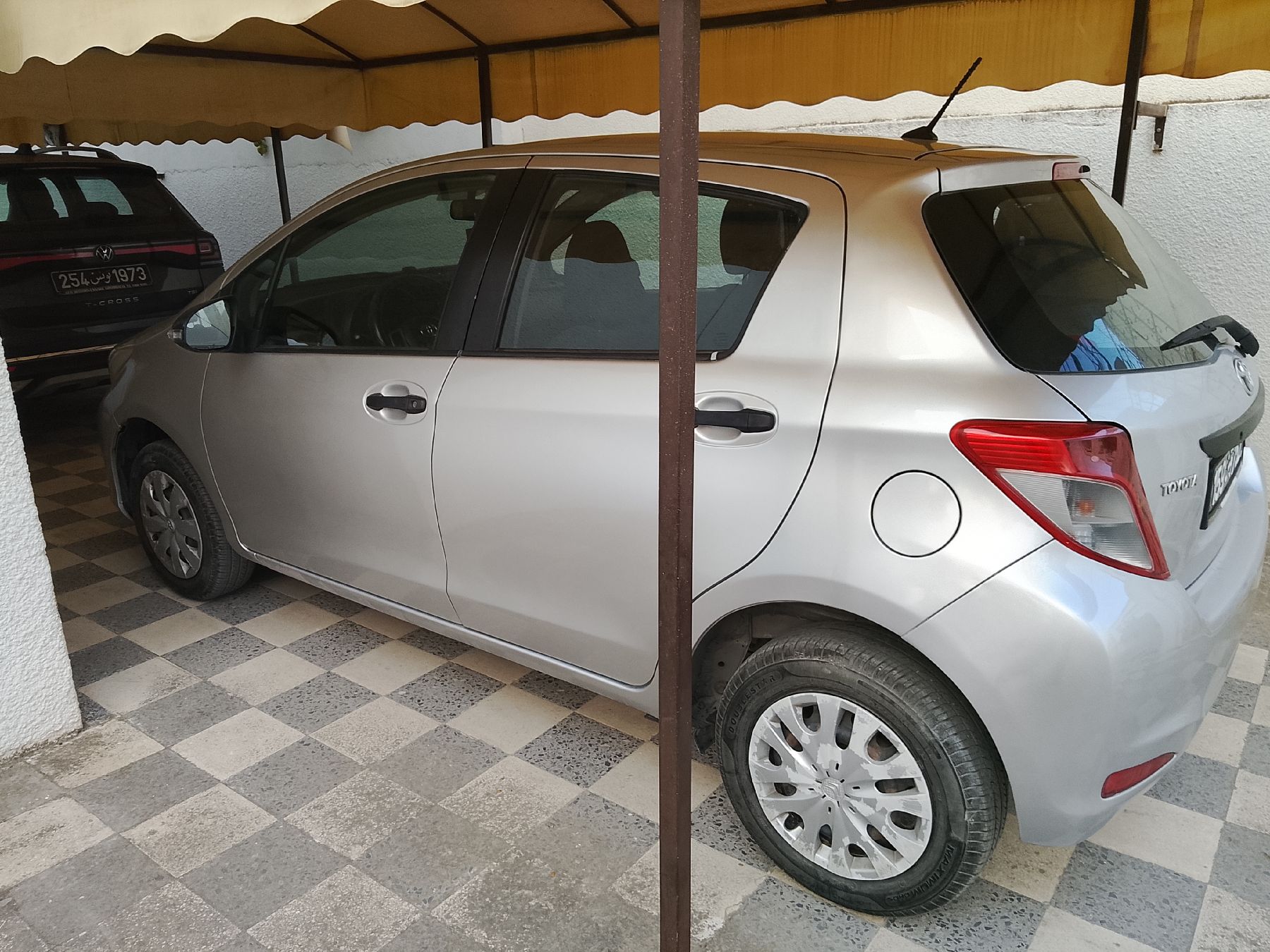 Toyota Yaris 1.0 VVT-i (69 CH)