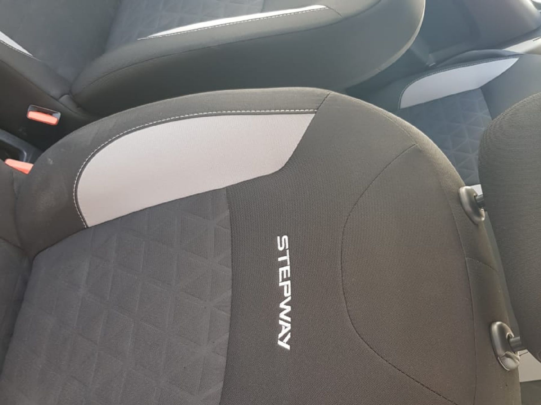 Dacia Sandero 0.9 Tce (90 Hp)