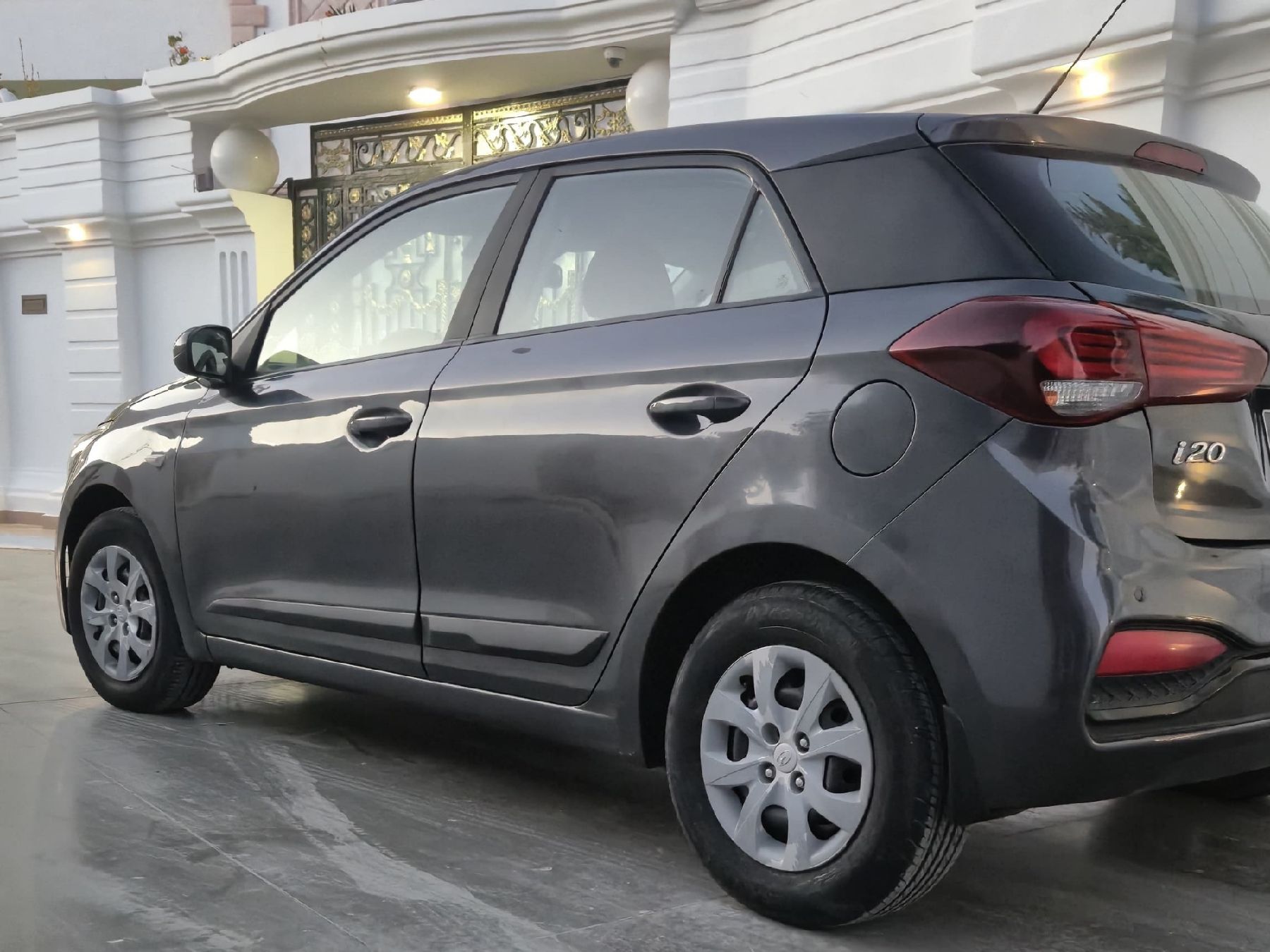 Hyundai i20 1.2 MPi (84 CH)