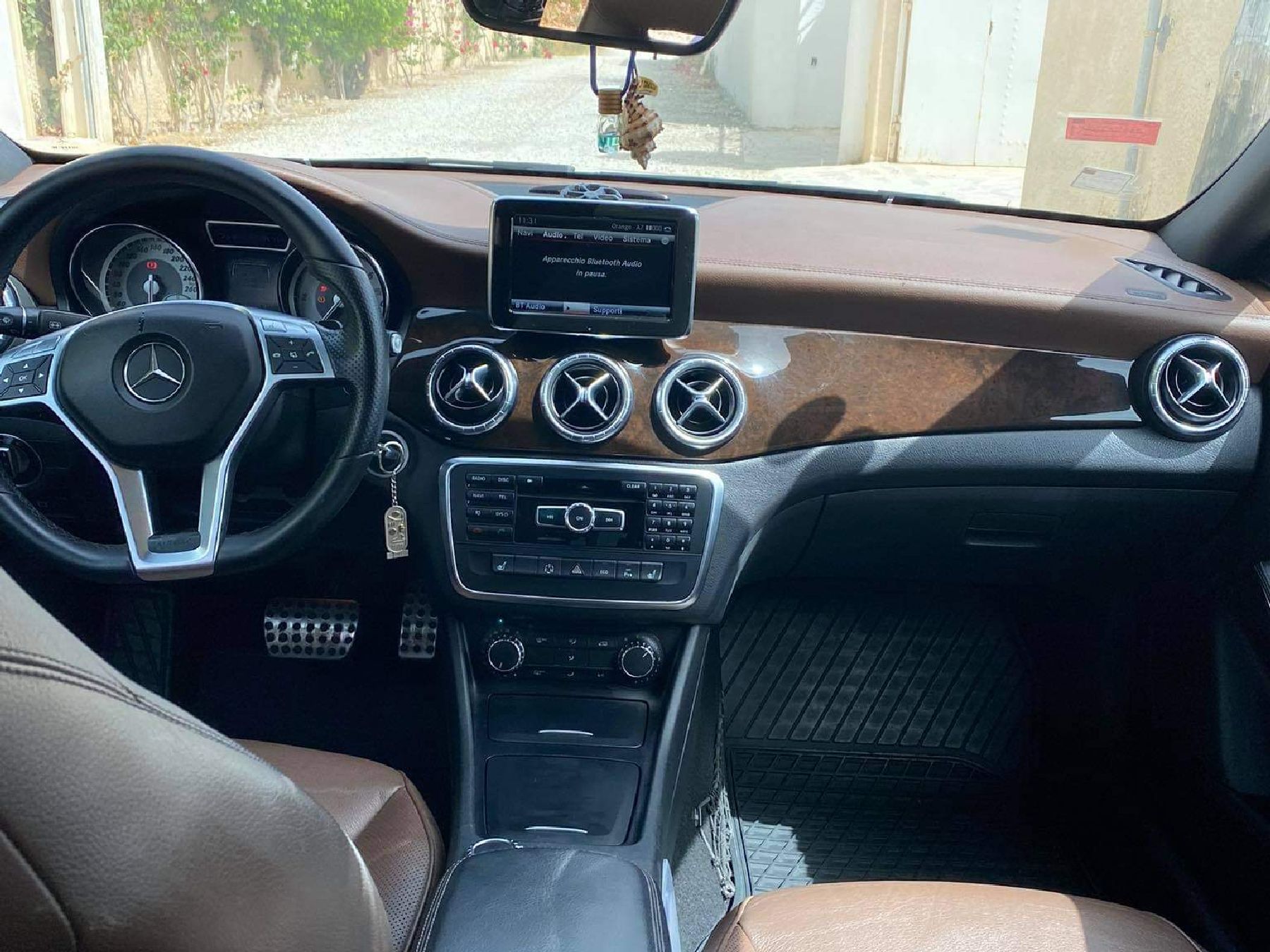 CLA AVENDRE 220CDI