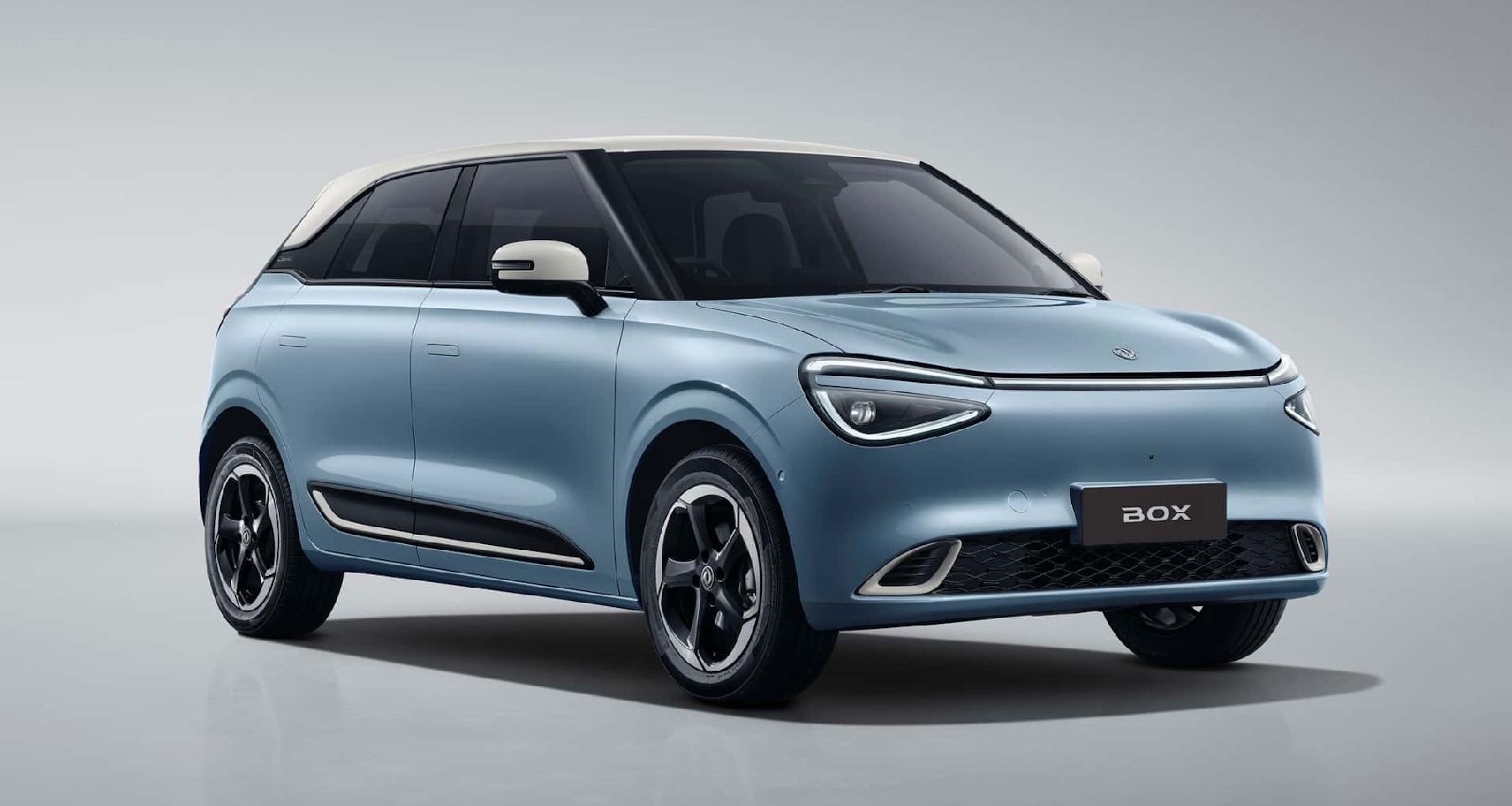 ÉLECTRIQUE : LA DONGFENG BOX DOMINE LES IMMATRICULATIONS À FIN AOÛT