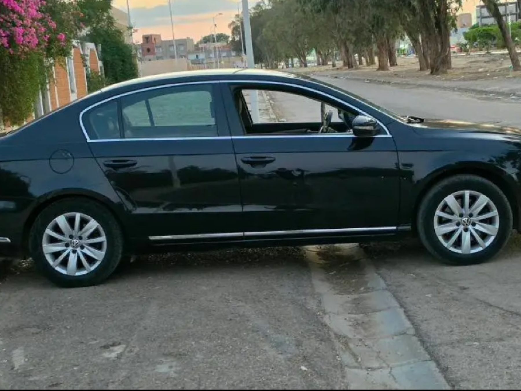 Volkswagen Passat 1.6 TDI (105 CH) BlueMotion
