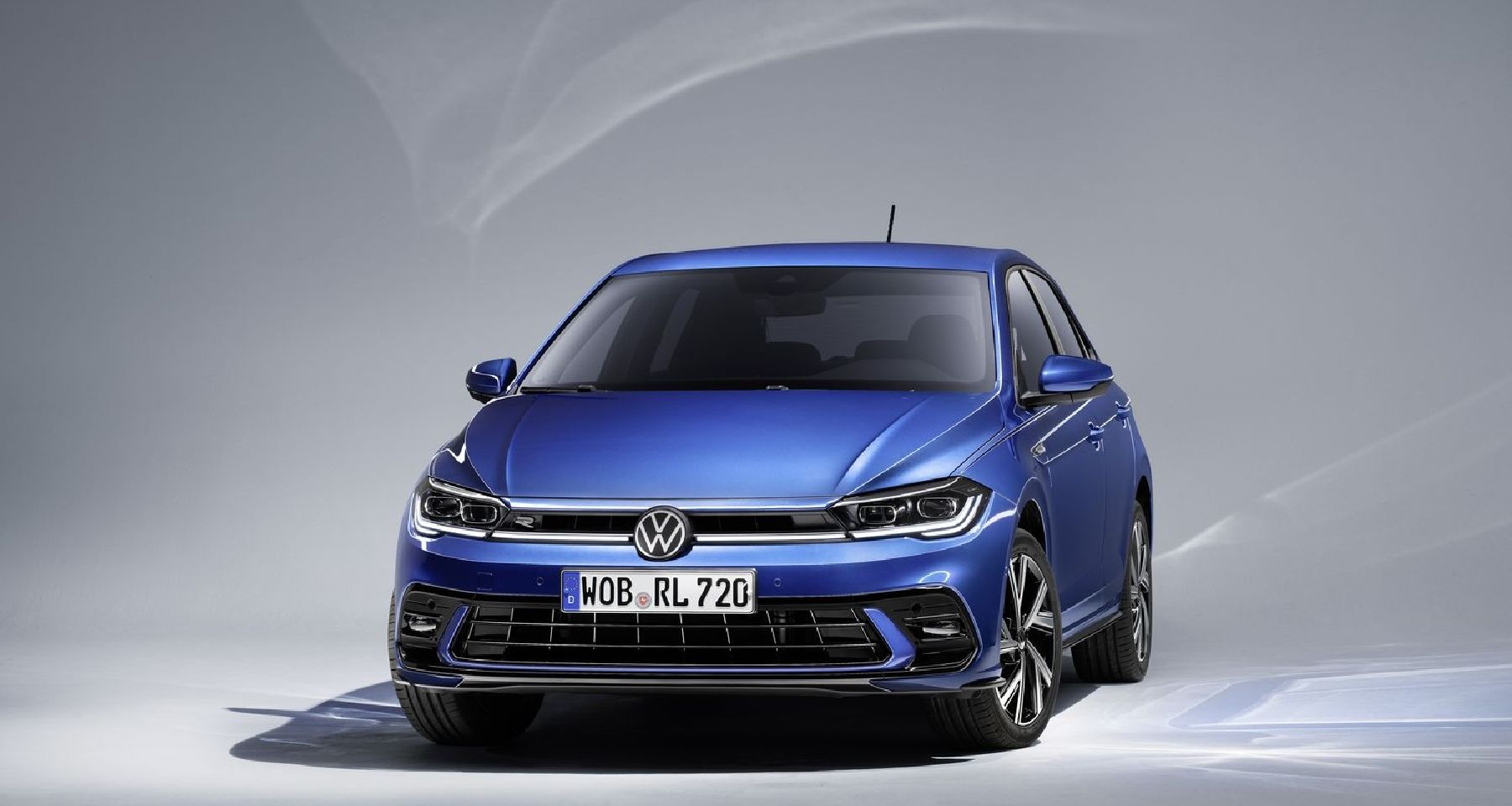 VOLKSWAGEN DÉVOILE LA POLO RESTYLÉE : QU'EST-CE QUI CHANGE ?