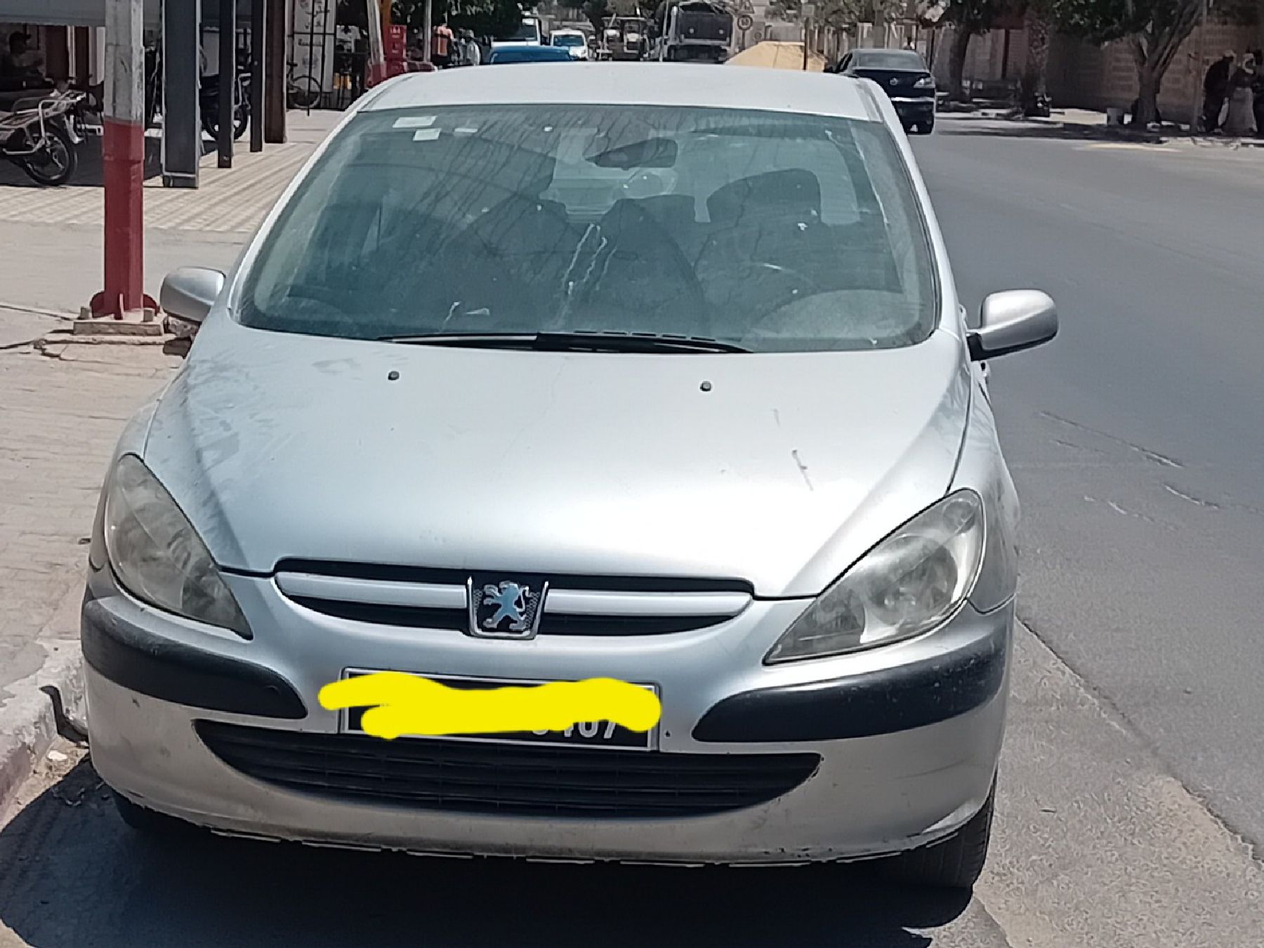 Peugeot 307 1.4i (88 CH)