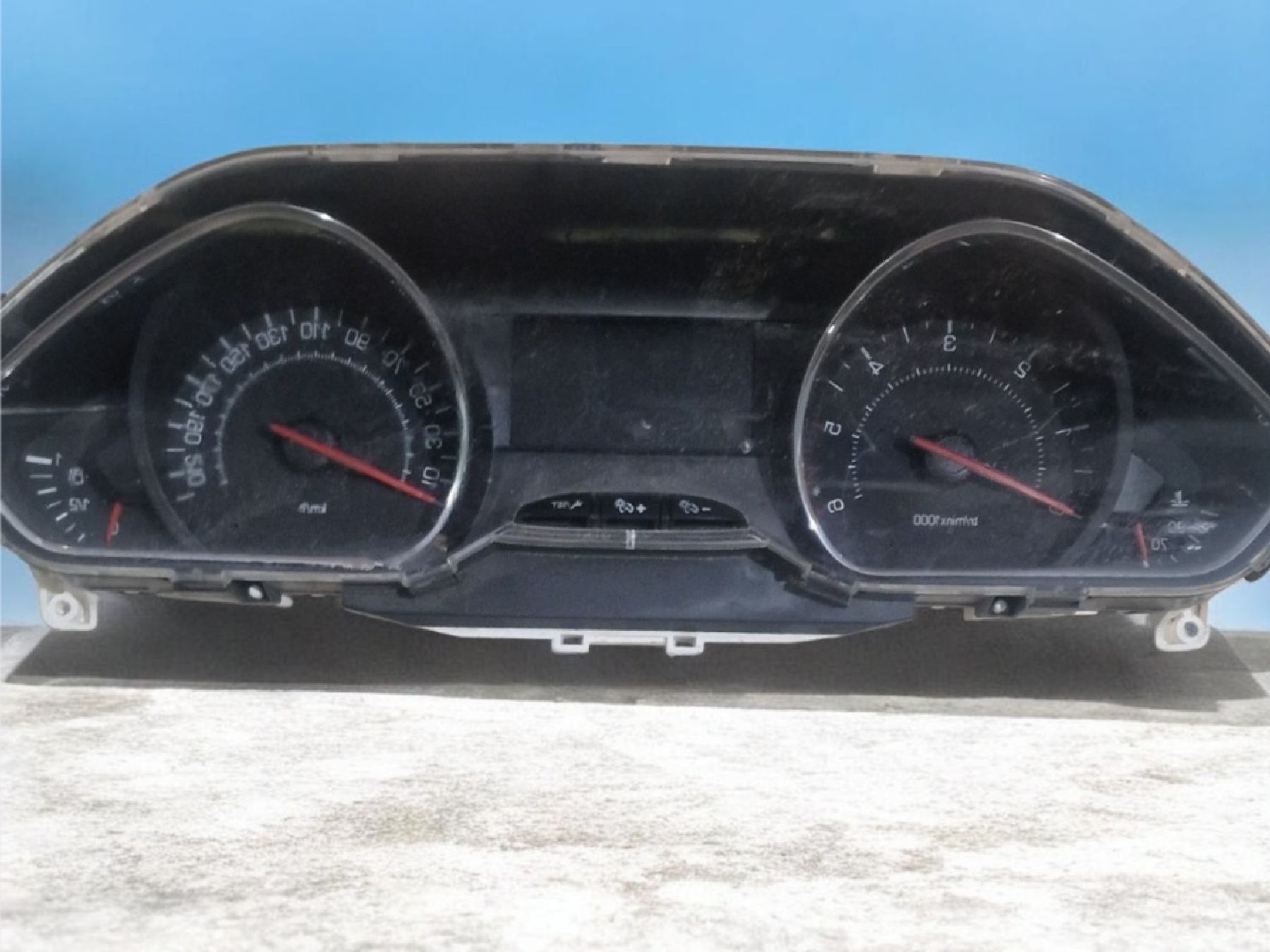 Compteur kilométrique automobile