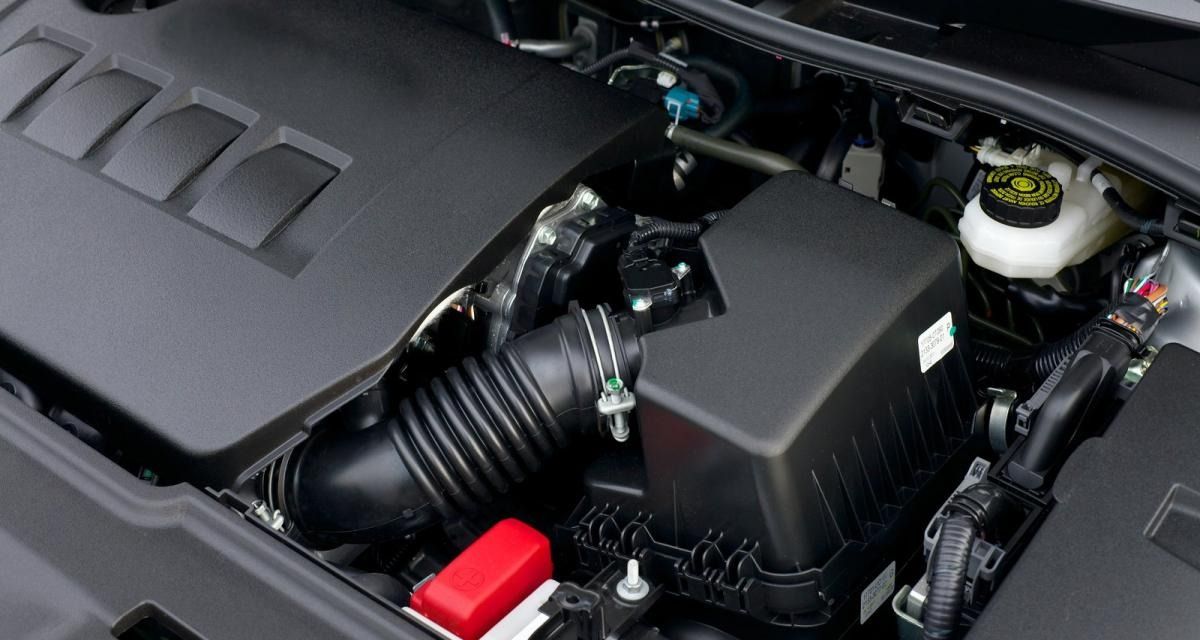 3 CONSEILS POUR LAVER LE COMPARTIMENT MOTEUR