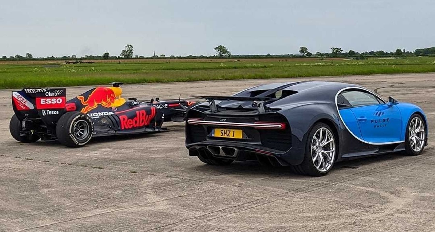 BUGATTI CHIRON (2021). DUEL D'ACCÉLÉRATION AVEC UNE F1 RED BULL