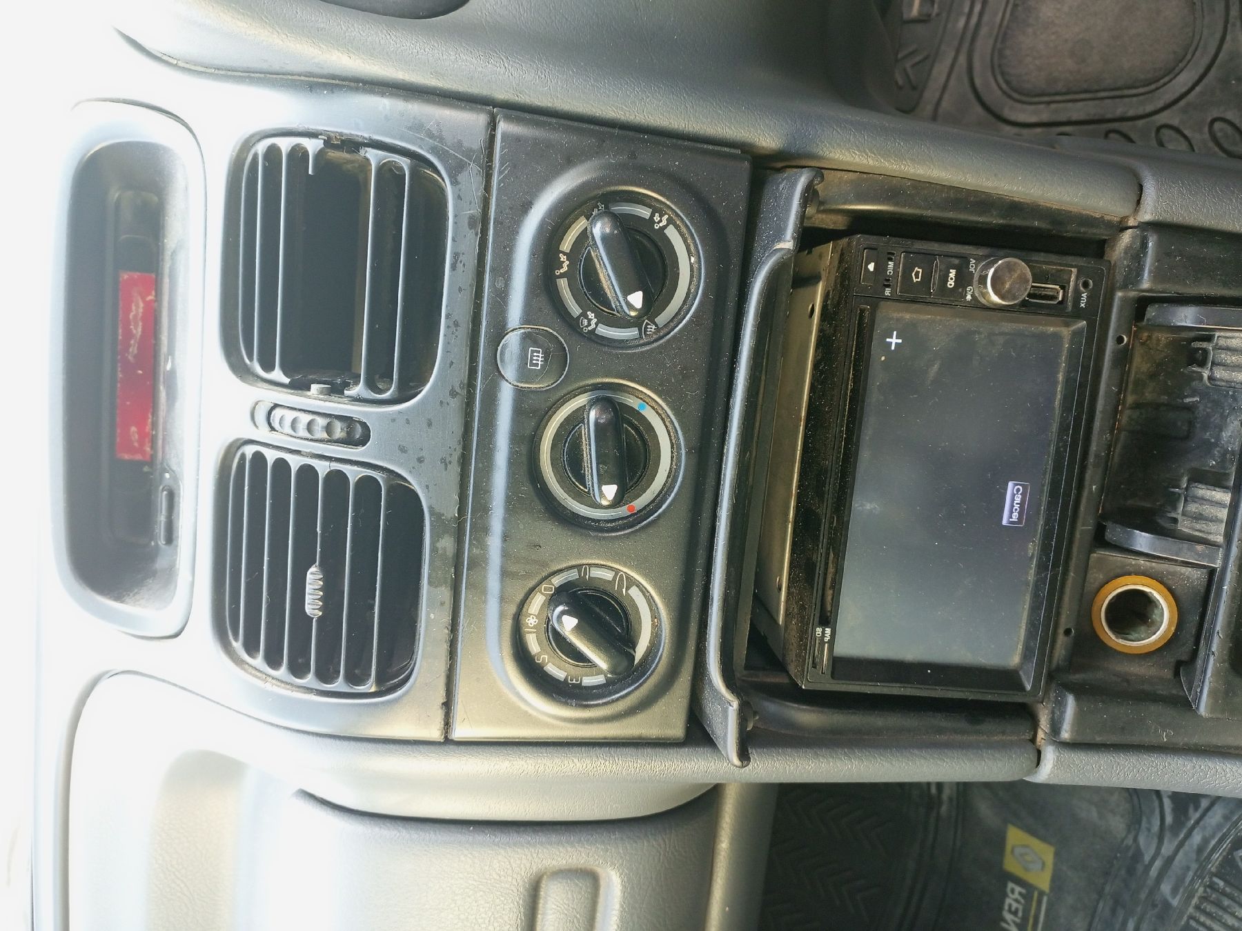 Renault Laguna 2.2 dT (K569) (113 Hp)