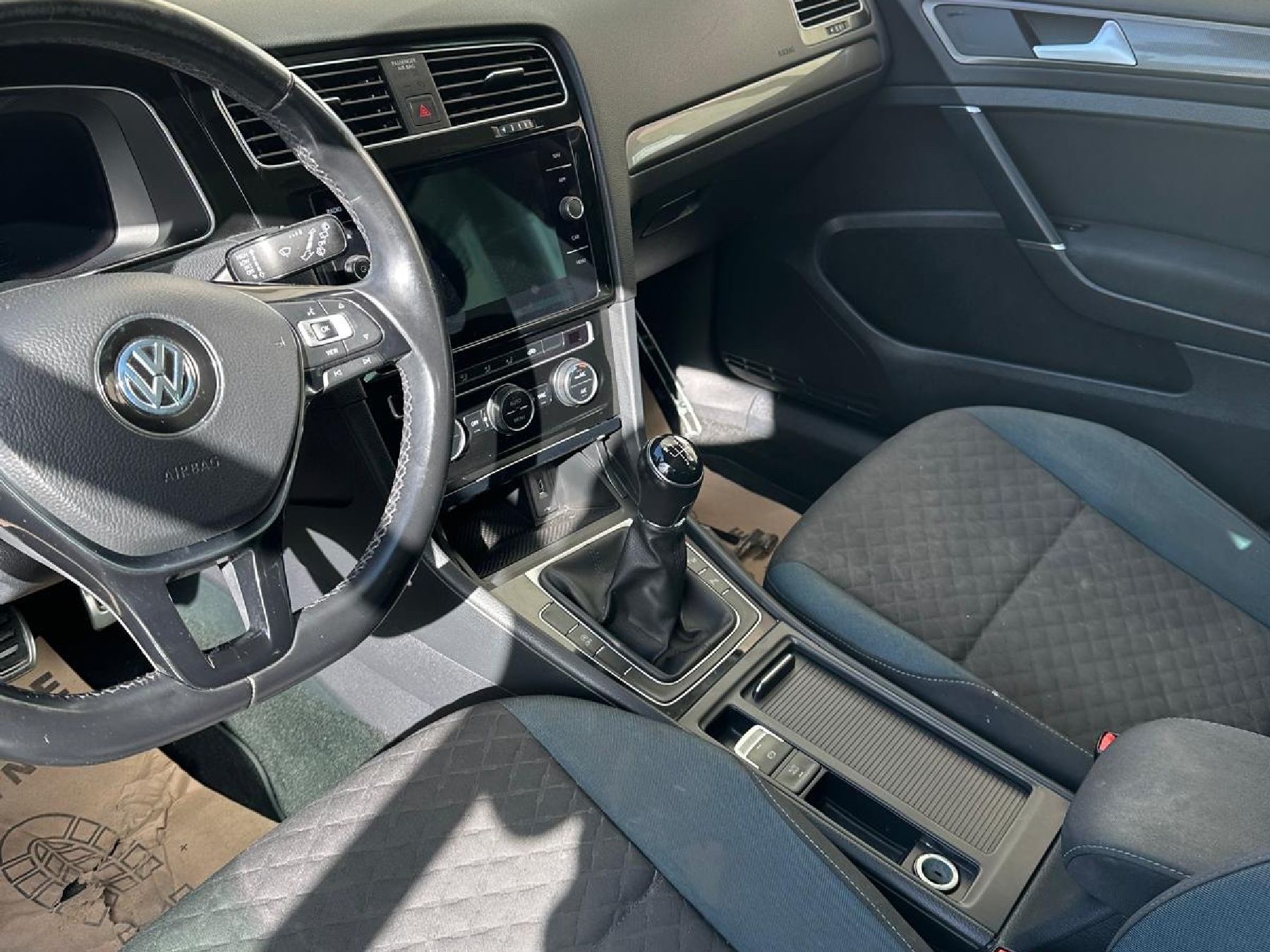 Volkswagen Golf 1.0 TSI (115 Hp) BlueMotion