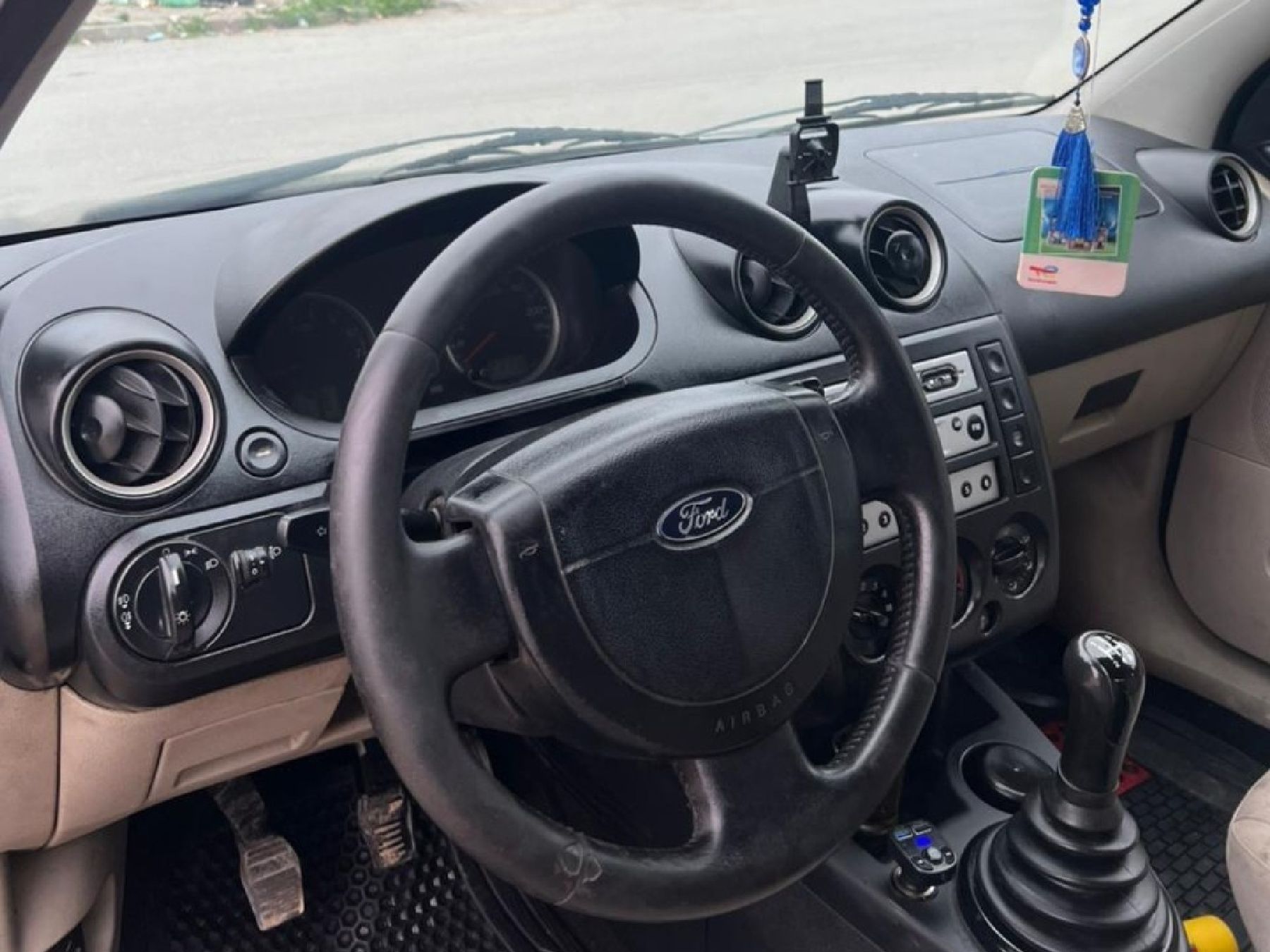 Ford Fiesta 1.4 Duratec (80 CH)