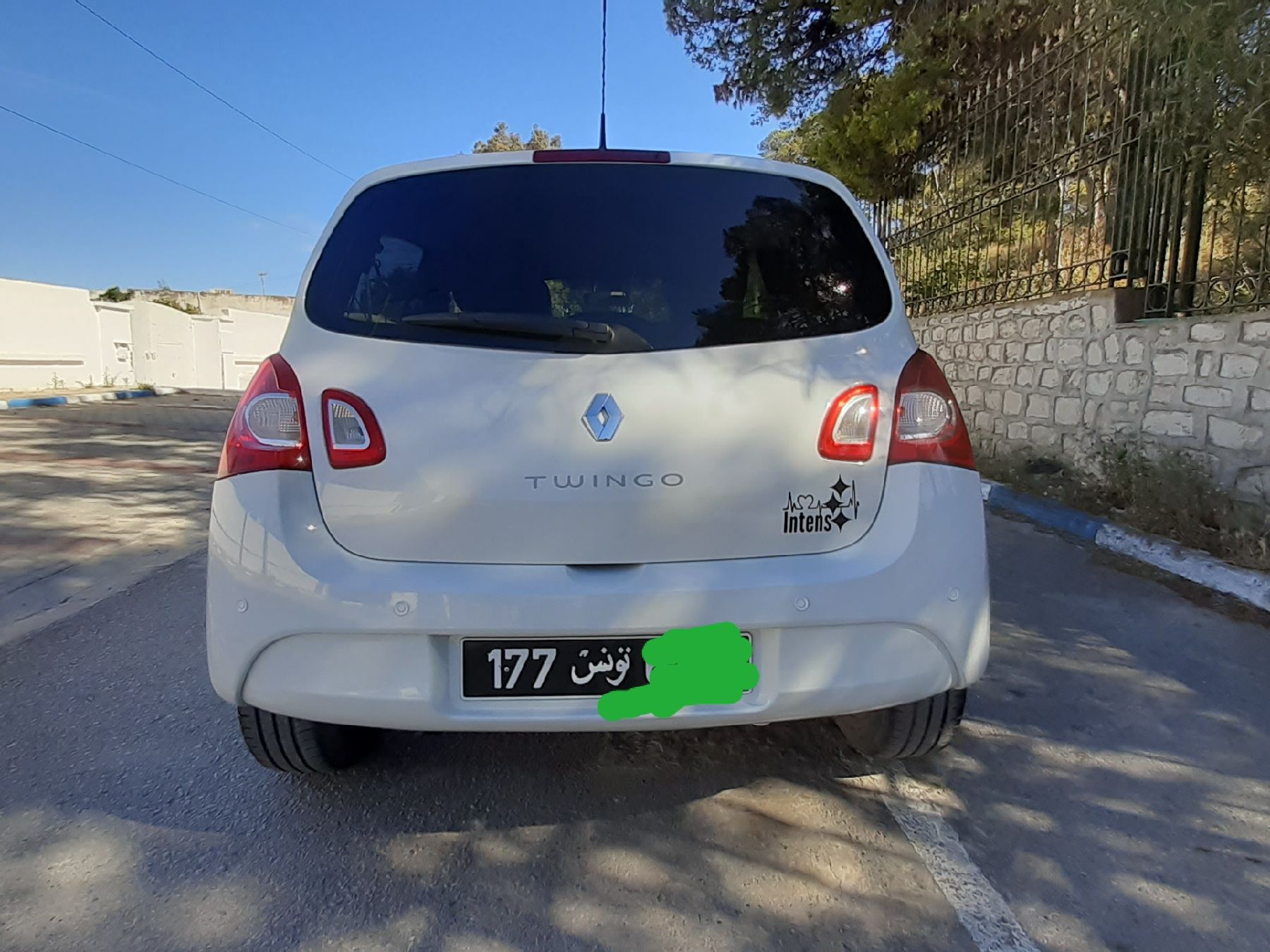 Renault Twingo 1.2 LEV 16V (75 Hp)