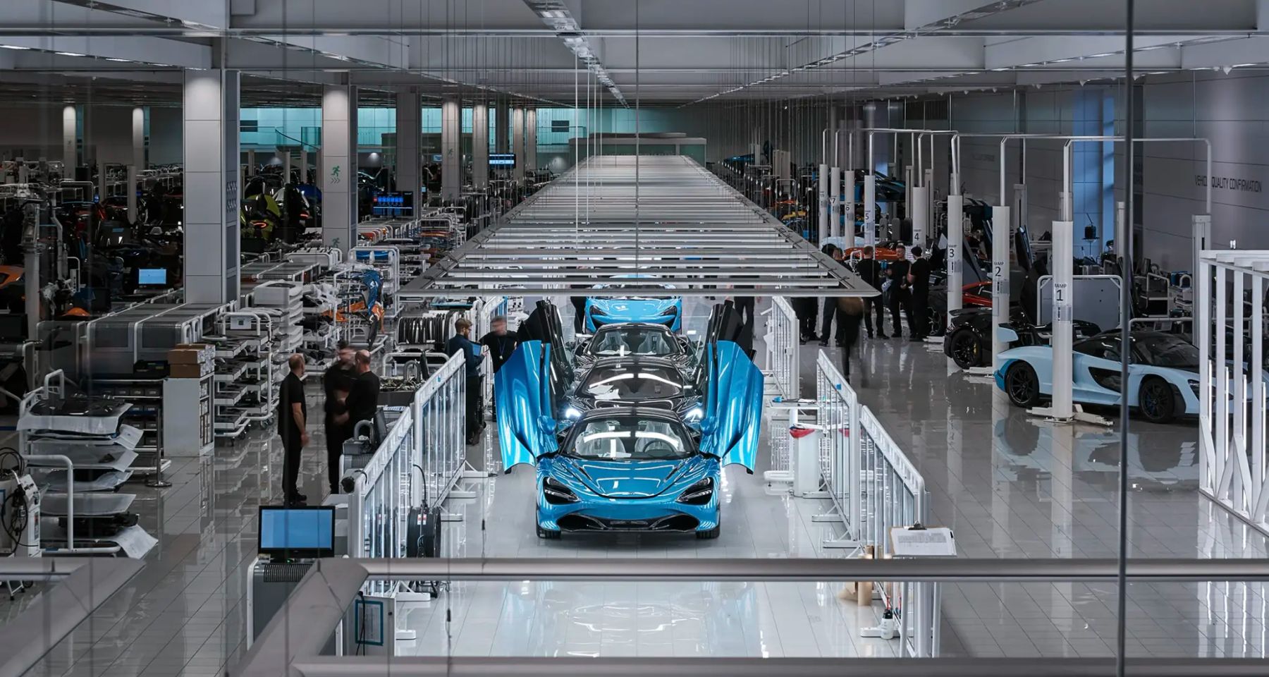 MCLAREN INVESTIT 500 M£ ET PRÉPARE SON PREMIER SUV