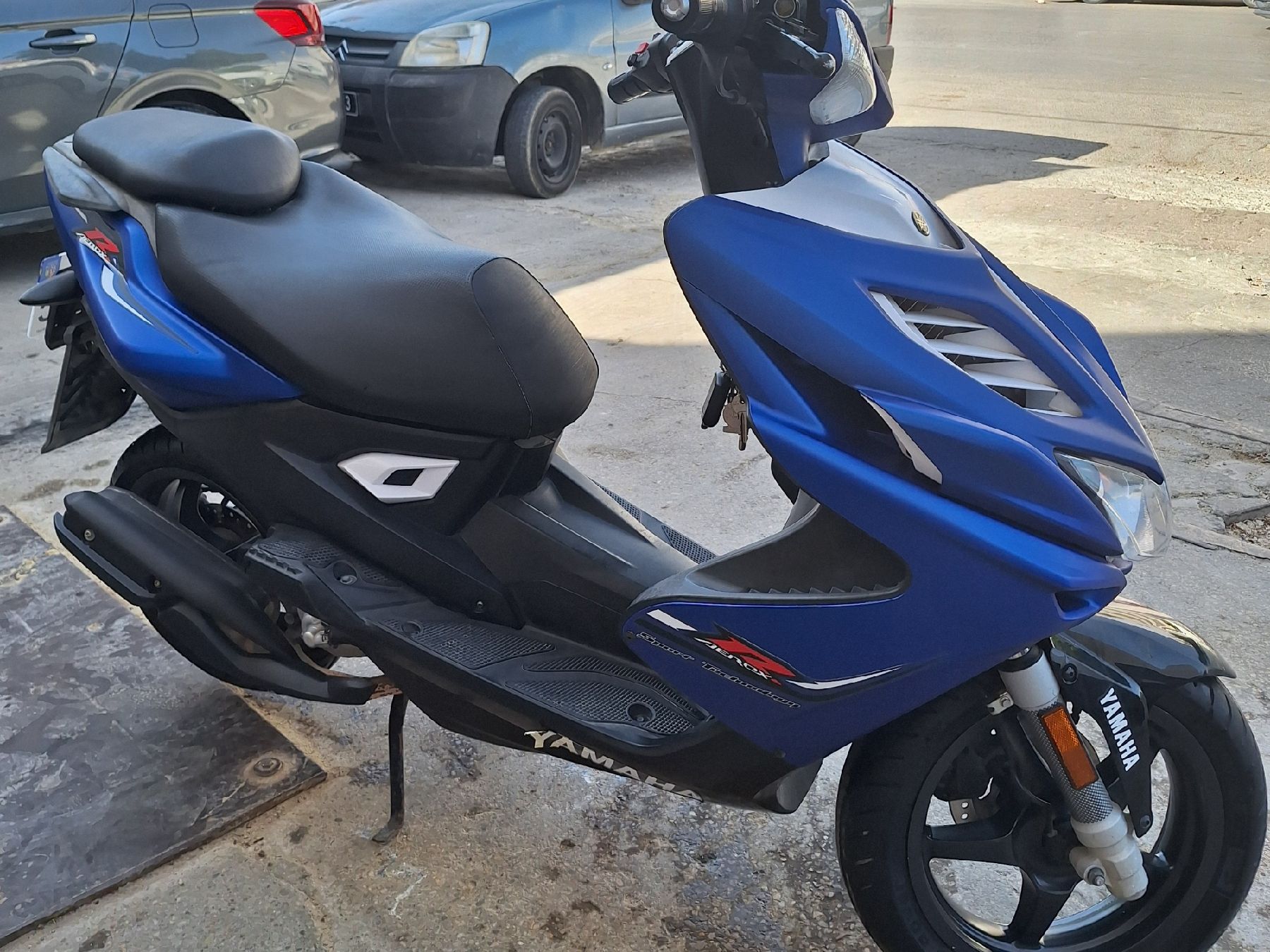 Carénage scooter bleu et blanc