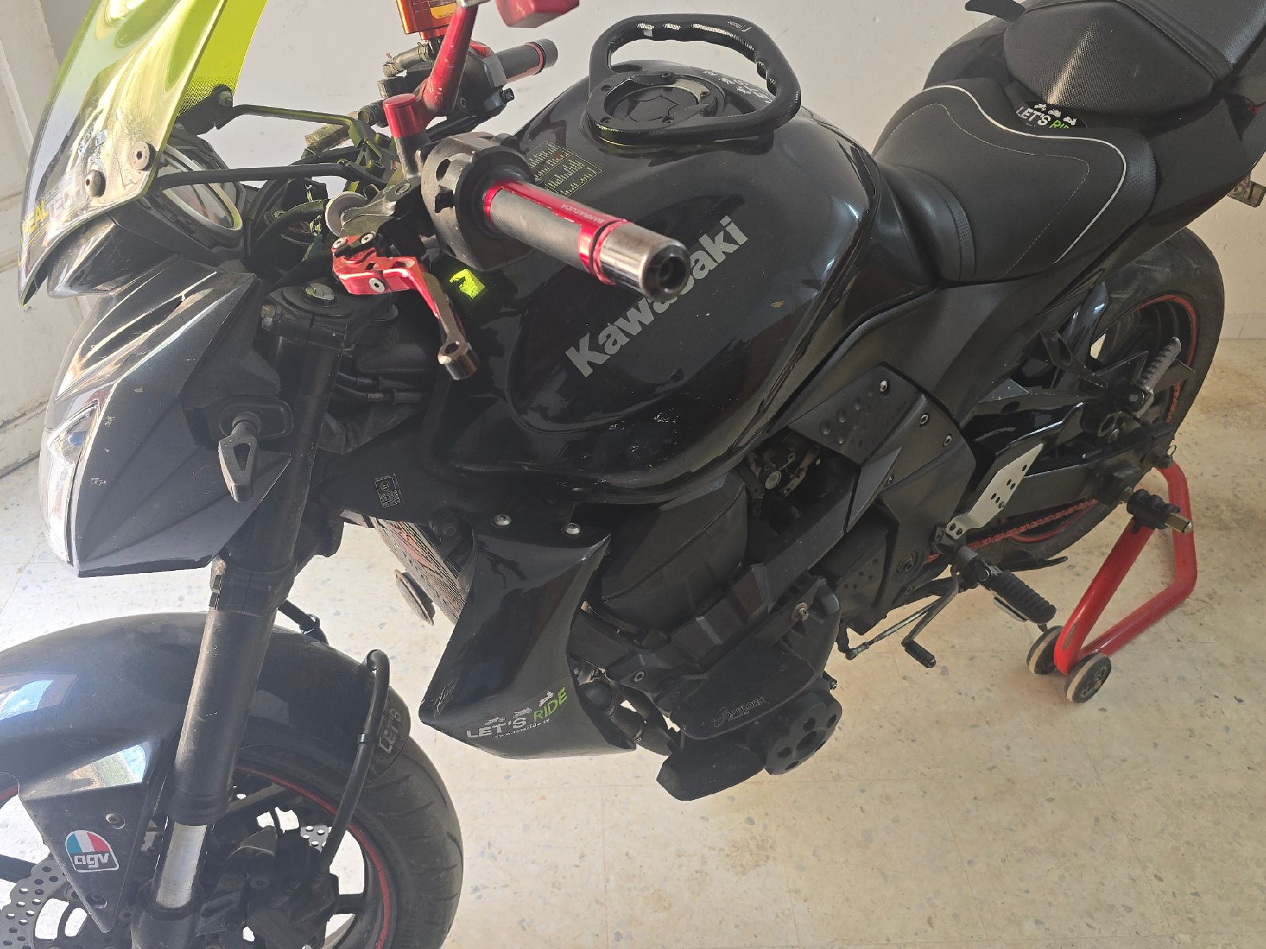 AC Ace 3.5 i V8 32V Turbo (354 CH)