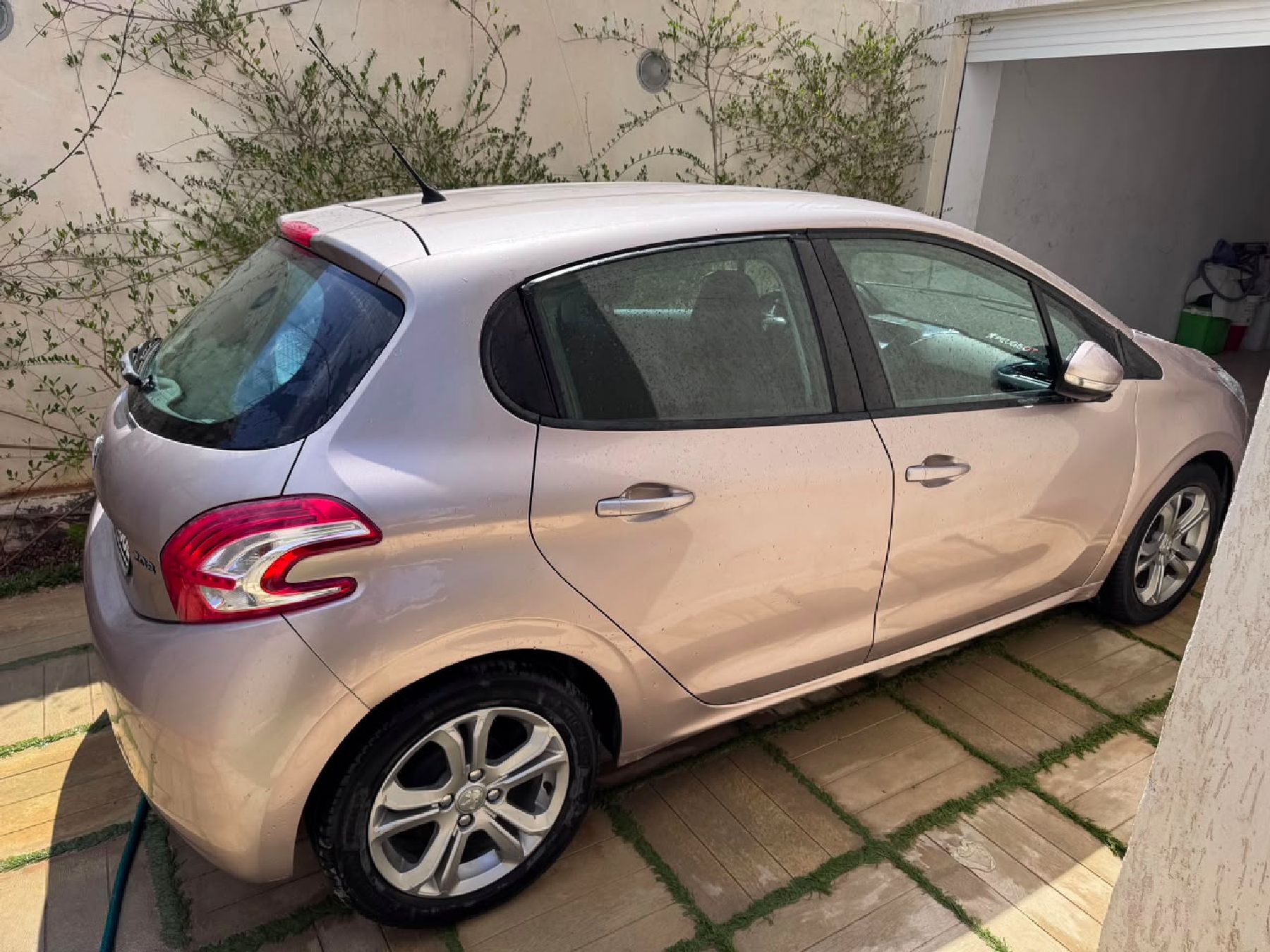 Peugeot 208 1.2 PureTech (110 CH)