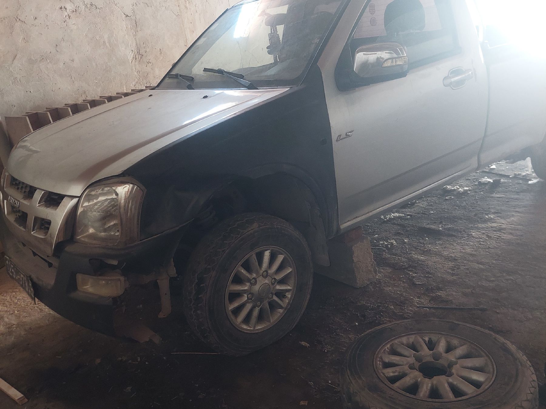 Isuzu demax