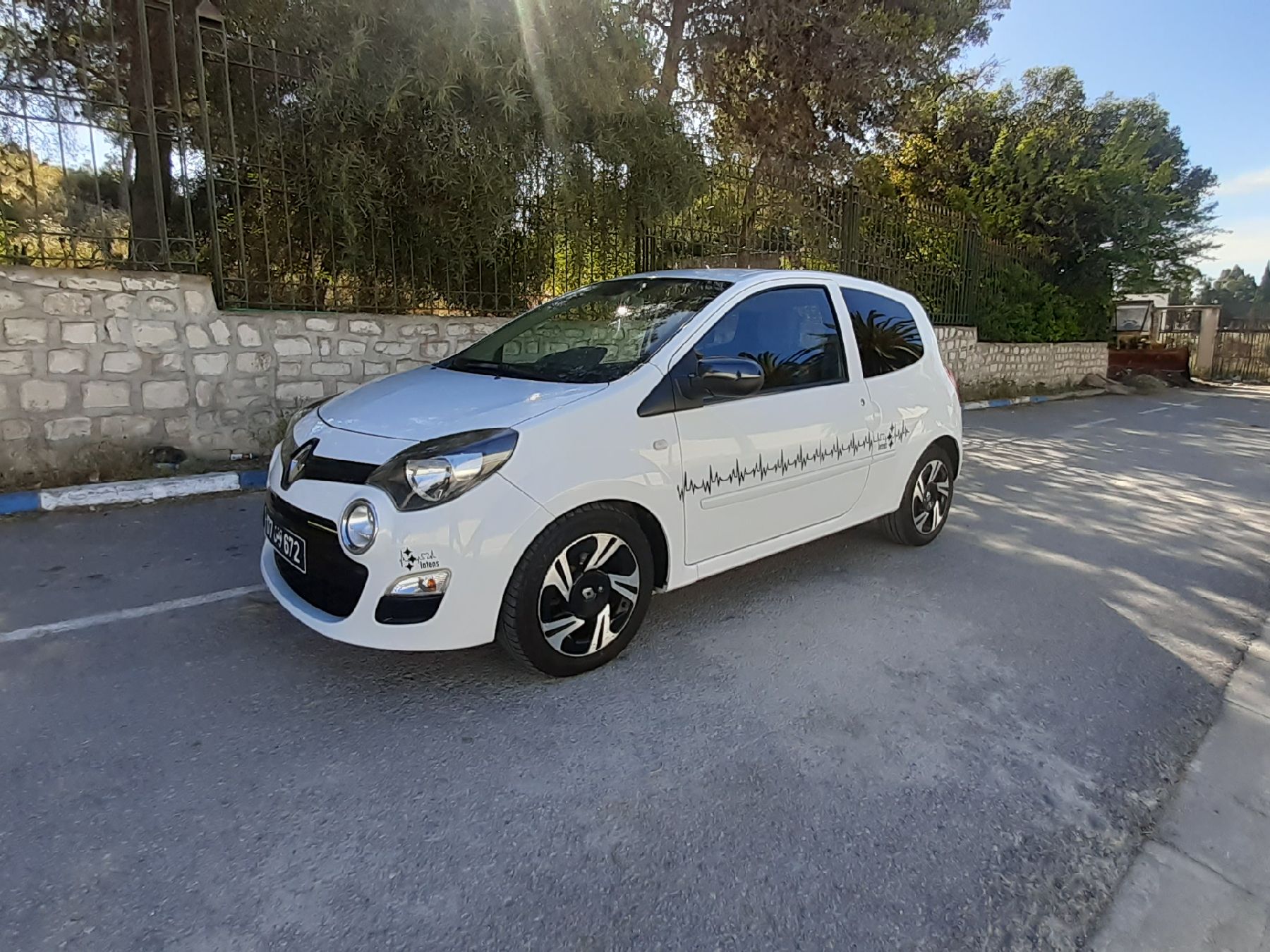 Renault Twingo 1.2 LEV 16V (75 Hp)