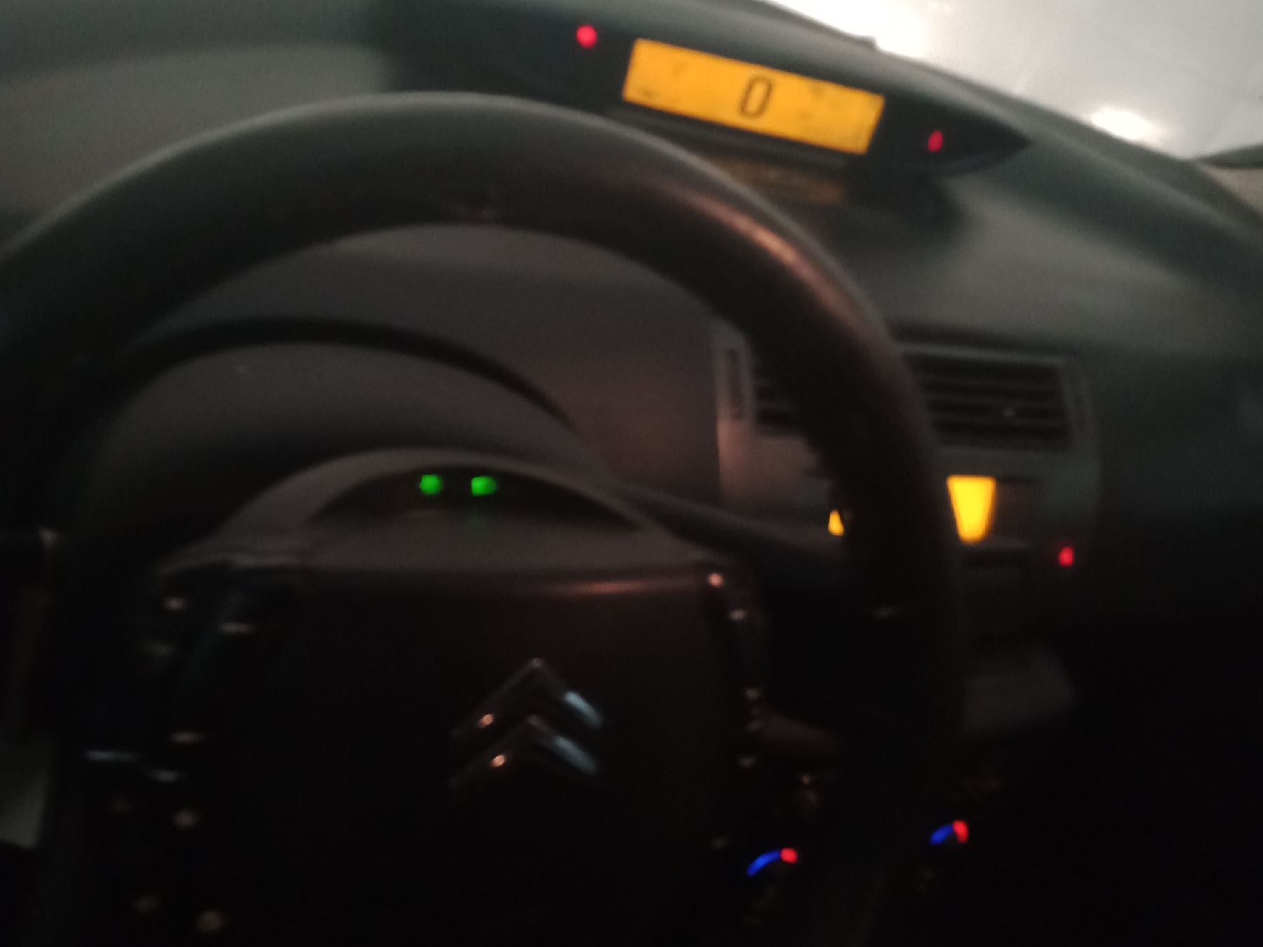 Citroen C4 1.4i 16V (88 Hp)